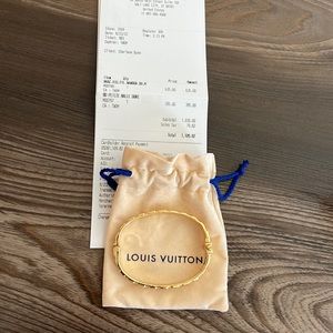 Louis Vuitton M00780 Pillow Nanogram bracelet $635 mint condition includes pouch